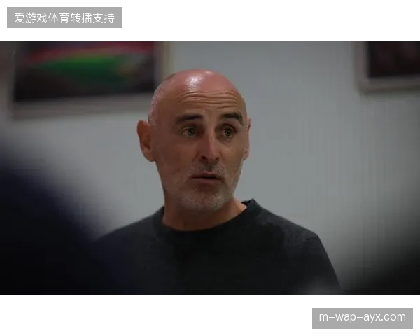 穆斯卡特变阵五后卫奏效，上海海港精准限制蓉城中场组织